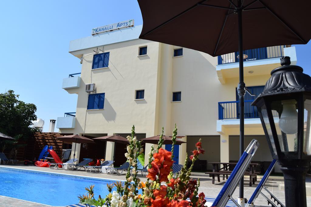 Kanalli Apartments Помос Екстер'єр фото