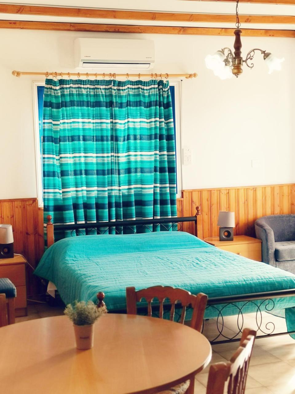 Kanalli Apartments Помос Екстер'єр фото
