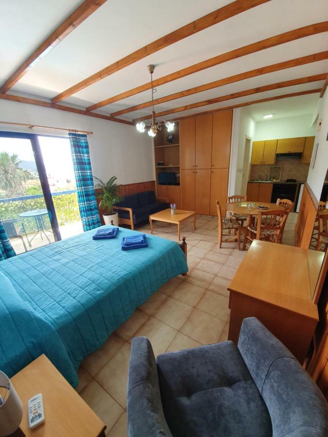 Kanalli Apartments Помос Екстер'єр фото